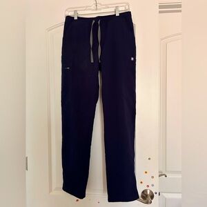 FIGS Yola Straight leg Skinny fit scrub pants